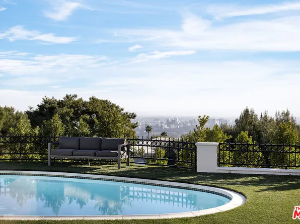 600 Clinton Pl, Beverly Hills, CA 90210
