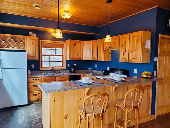 5th image of 9767 Nursery Ln NW
