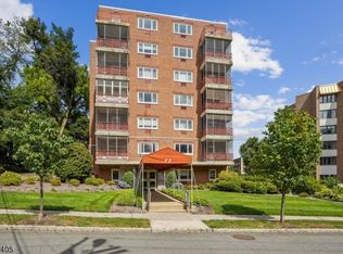 11 Euclid Ave APT 7B, Summit, NJ 07901