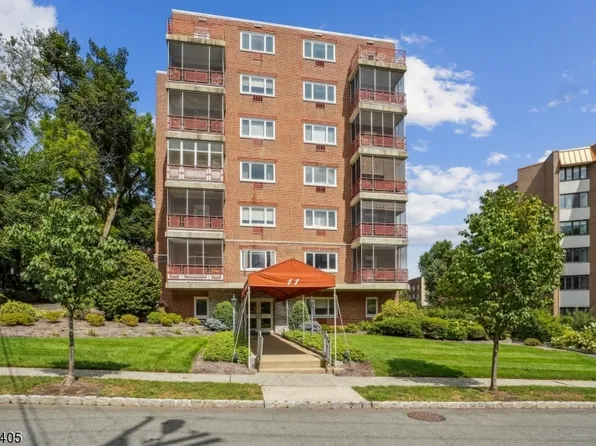 11 Euclid Ave #7B, Summit City, NJ 07901