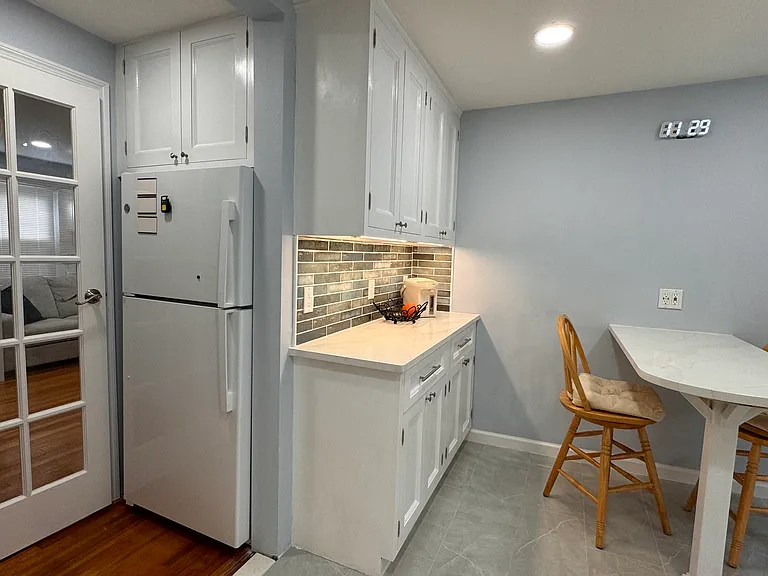 2209 Center Ave #A — Photo 4