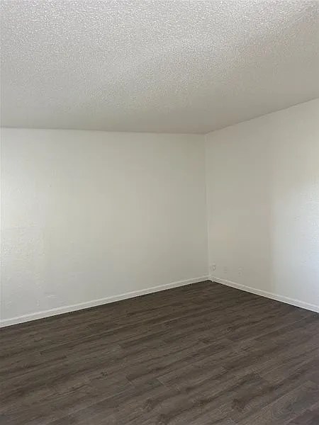 1 bed, 1.0 bath, 580 sqft, $1,025 — Photo 2