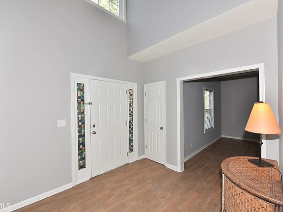 5th image of 3083 Grace Ct #28