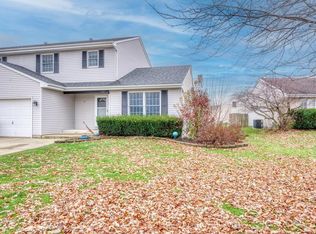 585 Dove Ln, Coal City, IL 60416