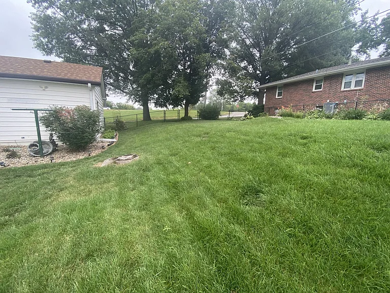 20451 Poplar St — Photo 16