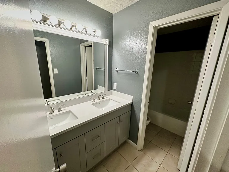 1809 Cousins Ct #2 — Photo 14