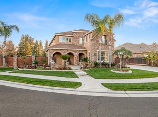 1152 Lester Ave, Clovis, CA 93619