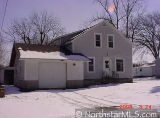 106 SE 1st St, Morris, MN 56267