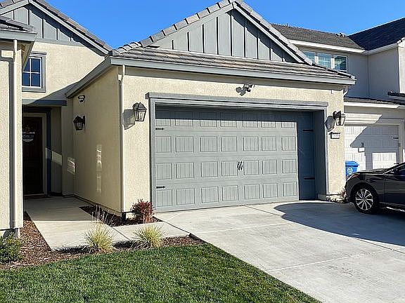 2nd image of 1688 Harvest Ln