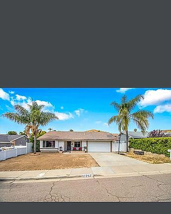 3rd image of 10252 Lairwood Dr