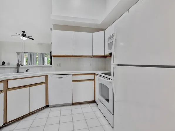 202 Muirfield Court #E, Jupiter, FL 33458