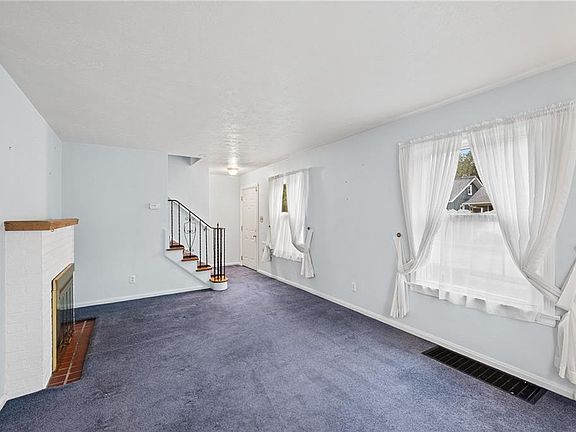 3rd image of 4419 Muriel Ave