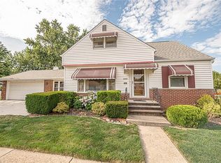 28661 Forest Rd, Willowick, OH 44095