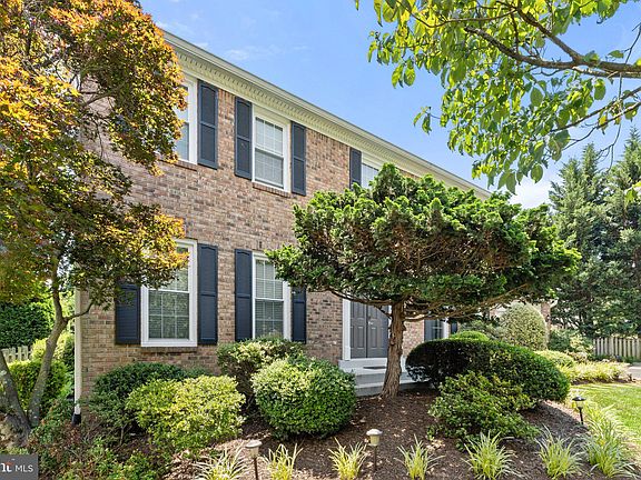 5th image of 4663 Braddock Green Ct