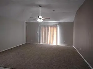 3 bed, 2.0 bath, 1621 sqft, $1,775 — Photo 2