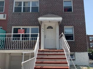 6118 186th St APT 2, Fresh Meadows, NY 11365
