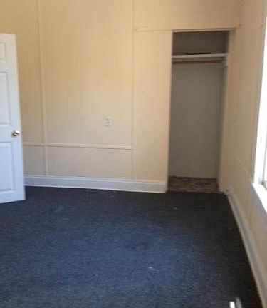 5th image of 825 E 5th St APT 1
