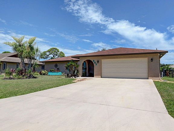 Home For Sale In Port Saint Lucie