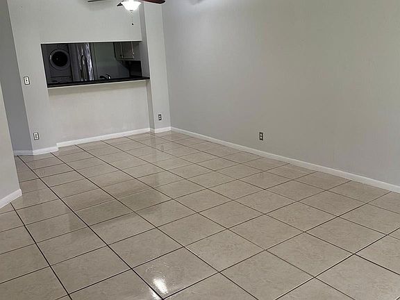 4th image of 5577 Courtyard Drive #5577