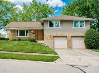 339 Ridgewood Dr, Fairborn, OH 45324