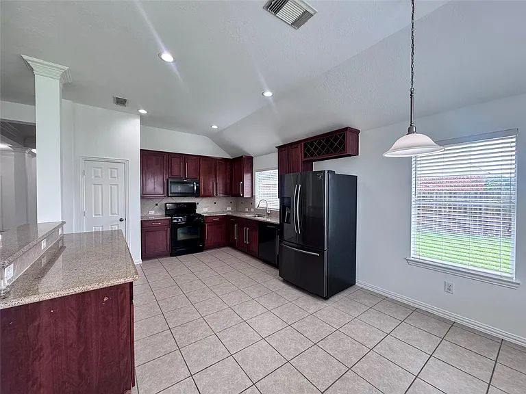 7502 Quiet Trace Ln — Photo 9