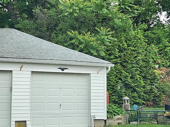 2nd image of 16-18 Cottage St