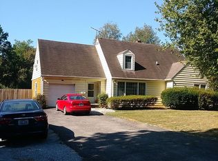 314 N Hubbards Ln, Saint Matthews, KY 40207