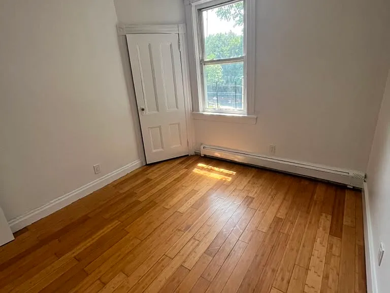 29 Ellington St #3E — Photo 7