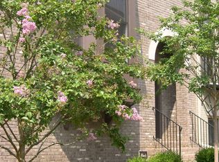 124 W Ridge Way, Roswell, GA 30076