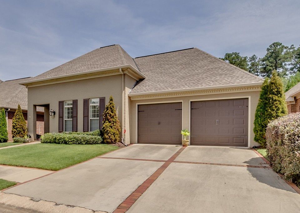 1st image of 2680 McLean Cir