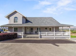 1402 Meadowbrook Rd, Yakima, WA 98903