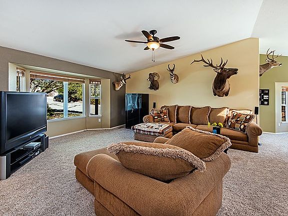 4th image of 1128 Gosling Ct