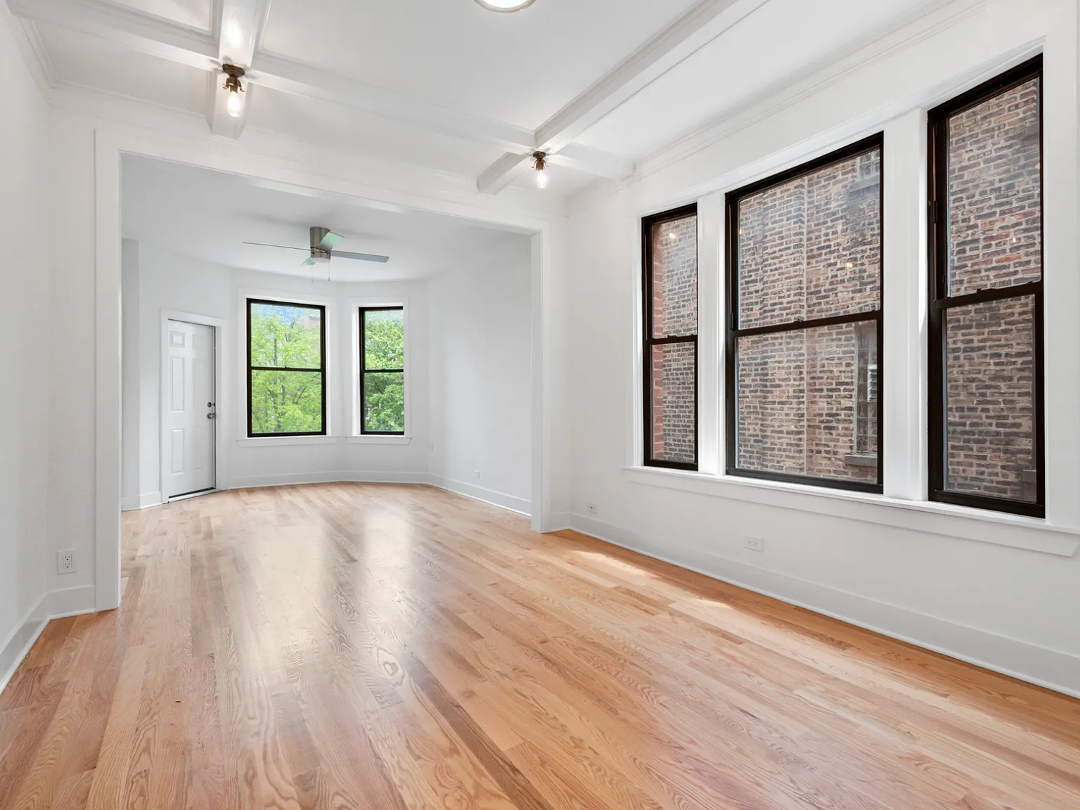 3 bed, $2,100 — Photo 3