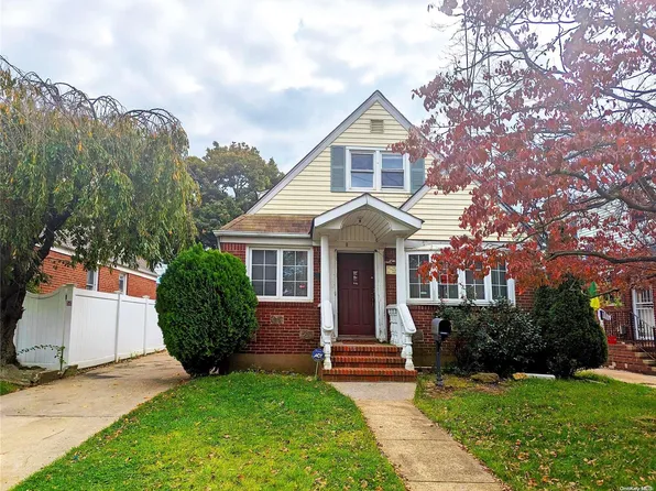24208 Superior Road, Floral Park, NY 11001
