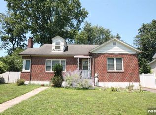 142 Orange St, Englewood, NJ 07631