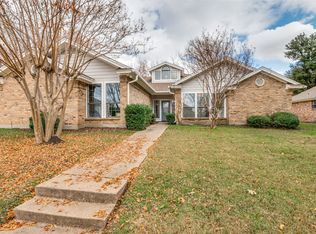 1528 Inverness Rd, Mansfield, TX 76063