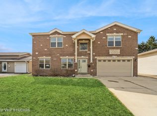 23 W Central Ave, Lombard, IL 60148