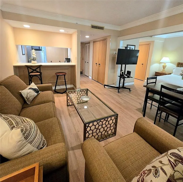 1 bed, 1.0 bath, 530 sqft, $1,500 — Photo 2