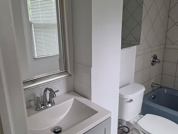 2nd image of 397 Broad St #1L