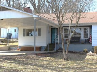 802 N Pine St, Harrison, AR 72601