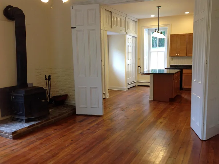 275 Mill Ln #4 — Photo 7