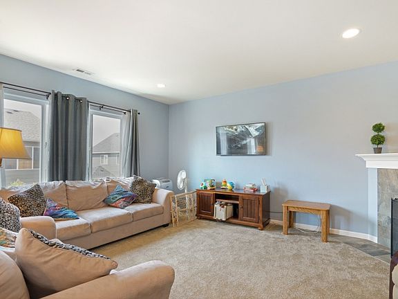 5th image of 15410 80th Avenue Ct E