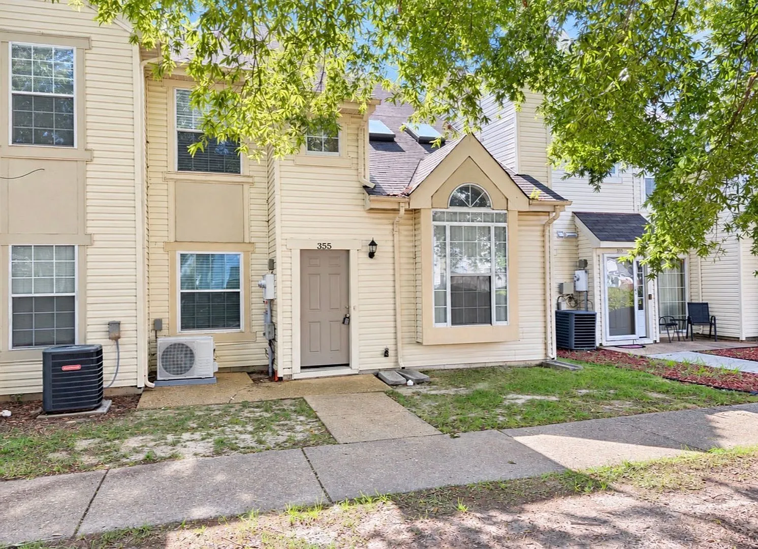 Townhome for rent — Photo 1