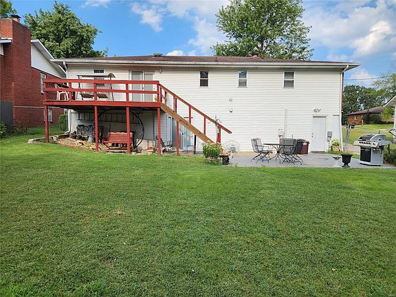 4th image of 2802 Lakeside Dr