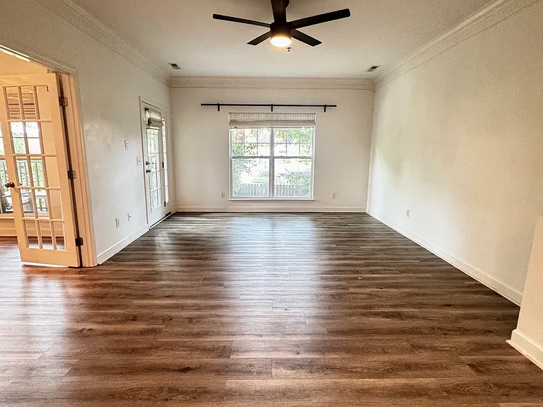 2304 Elliott Ave #103 — Photo 5