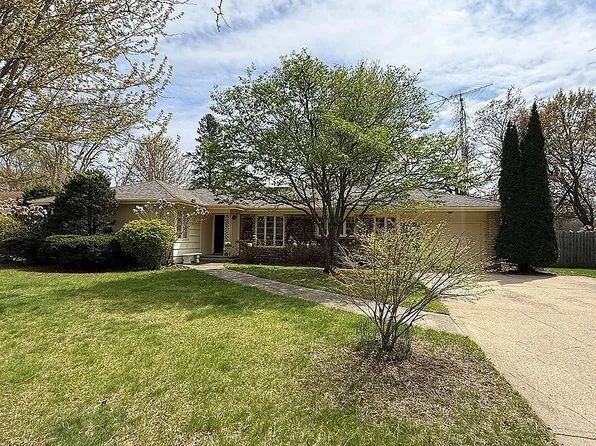 331 McIndoe St, Owatonna, MN 55060