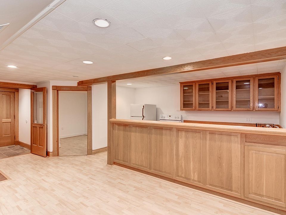 Lots of room for dining and storage