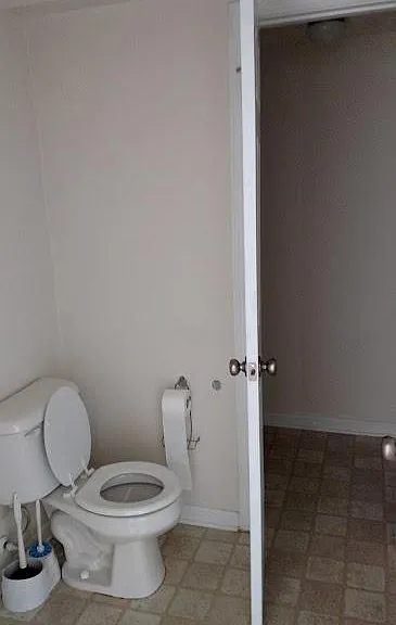 211 Two Forts Rd — Photo 10