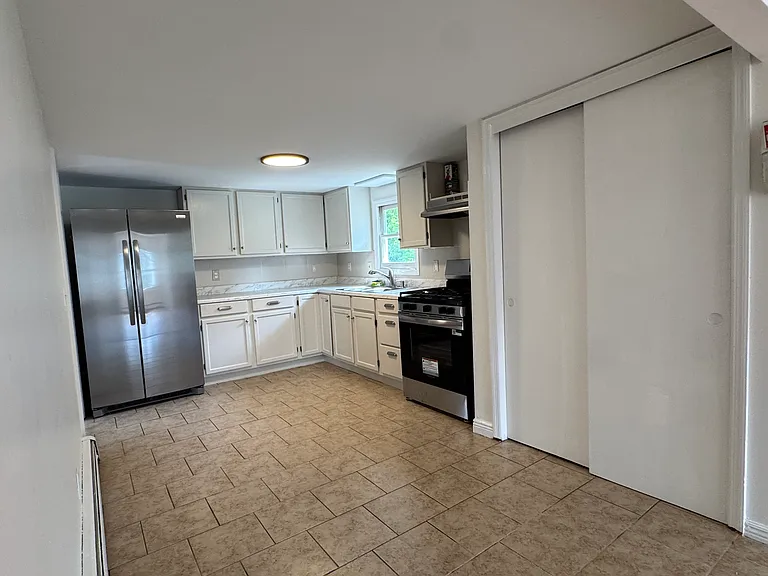 199 Greenkill Ave #2 — Photo 16