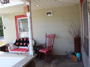 1033 Us Route 2 W, Wilton, ME 04294